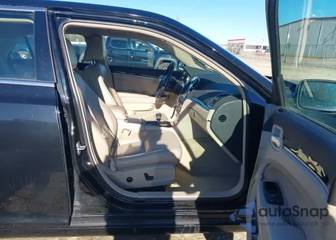 2013 Chrysler 300 Motown z USA, uszkodzony, nr VIN 2C3CCARG2DH528106